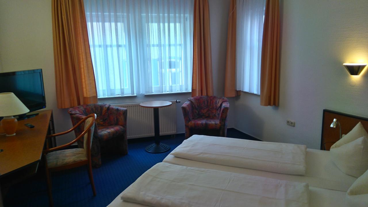 Hotel Loewensteiner Hof Haus Am Neuplatz Wertheim Exteriér fotografie
